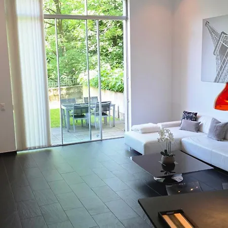 Appartement Magnifique Loft Avec Terrasse -jardin *